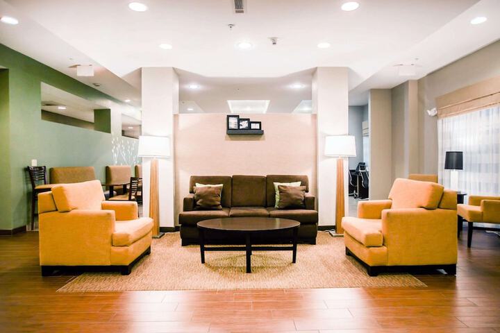 Hotel Interior 4 of 35