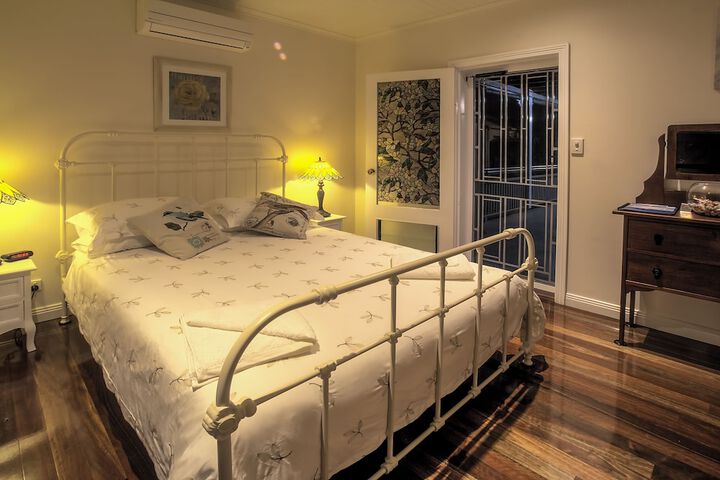 Room 3 of 40