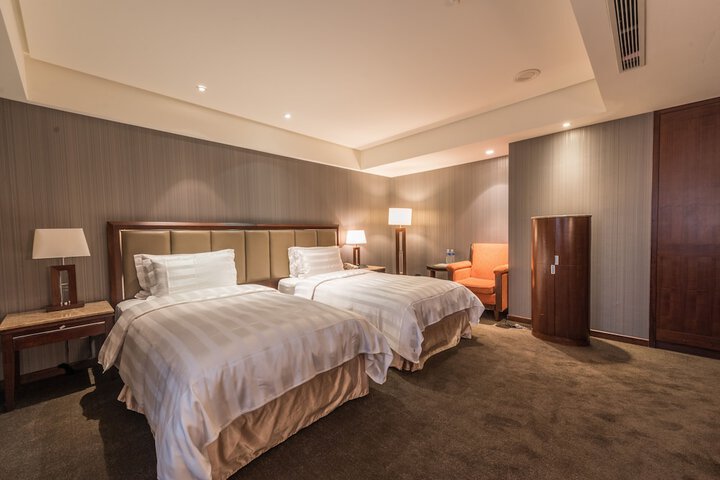 Room 44 of 81