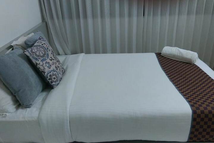 Room 3 of 3