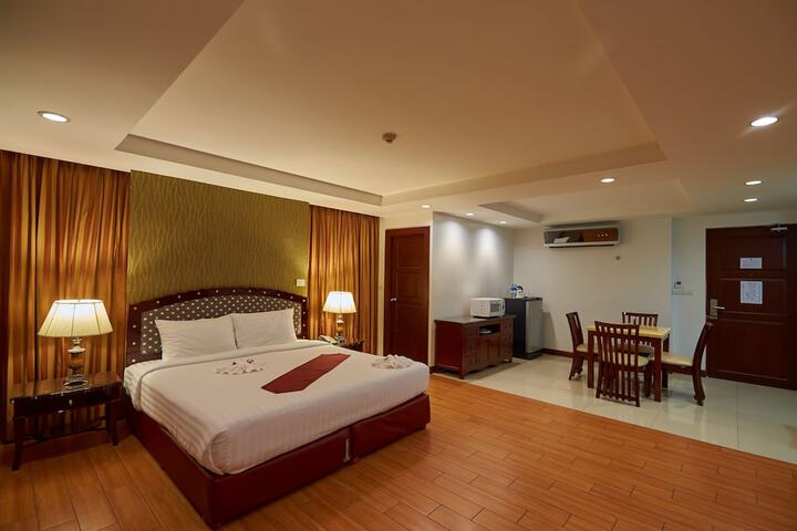 Room 16 of 65