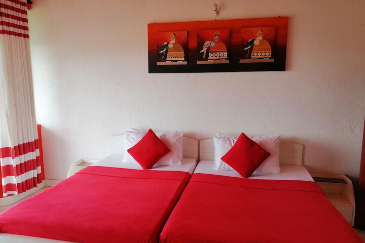 Room 7 of 68