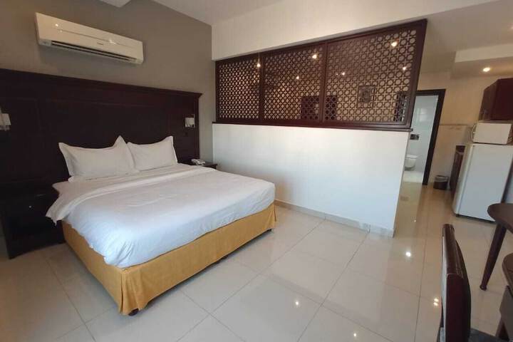 Room 7 of 15