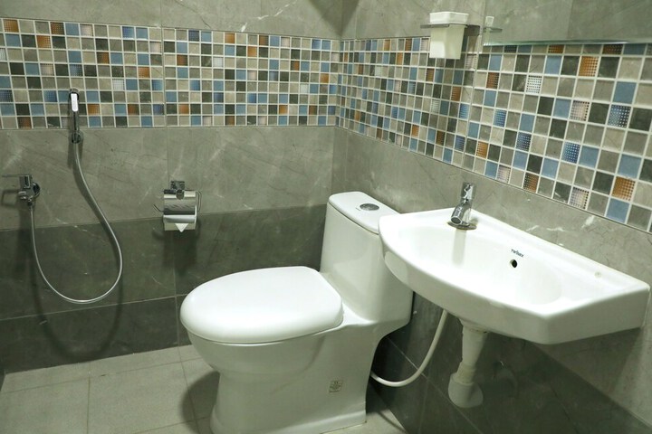 Room 14 of 23