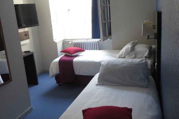 Room 18 of 53