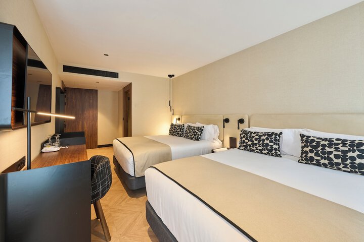 Room 38 of 116
