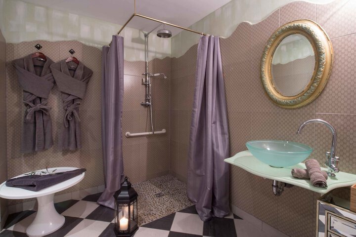Bathroom Interior Photo