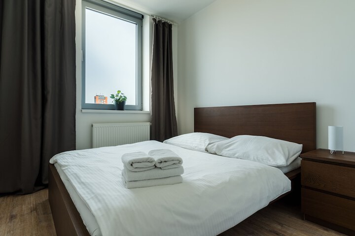 Room 9 of 43