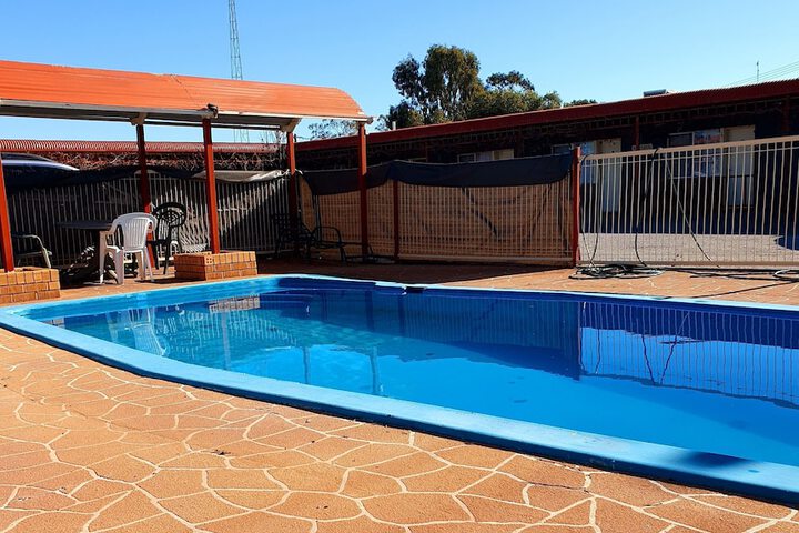 Hotel Pool
