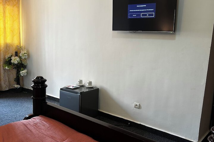 Room 176 of 307