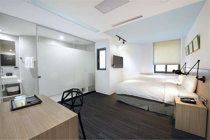 Room 16 of 45
