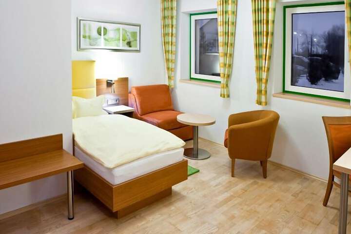 Room 12 of 54