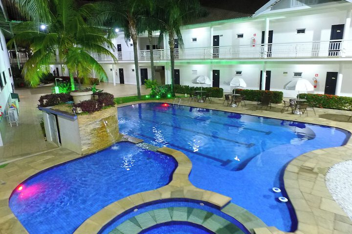 Pool 15 of 25