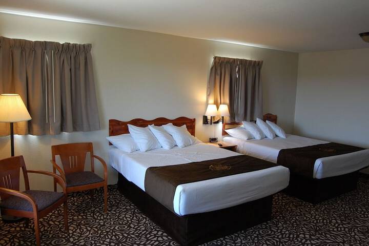 Room 6 of 33