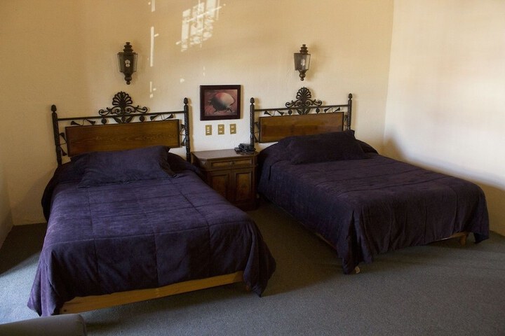 Room 3 of 67