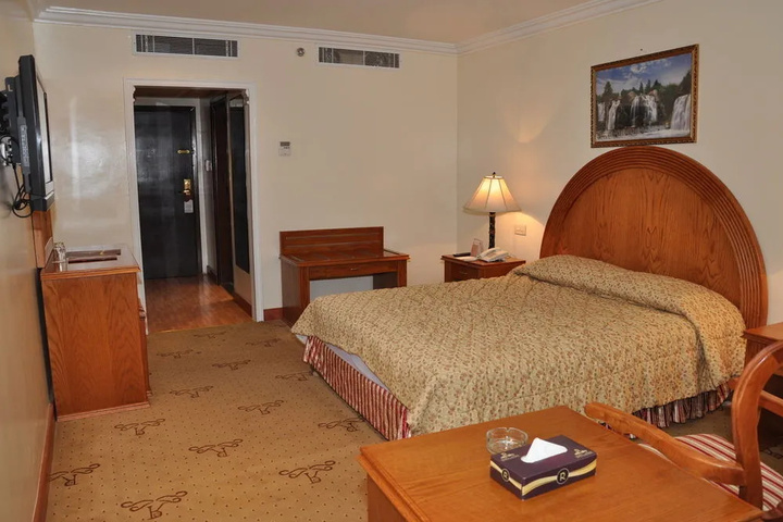 Room 5 of 31