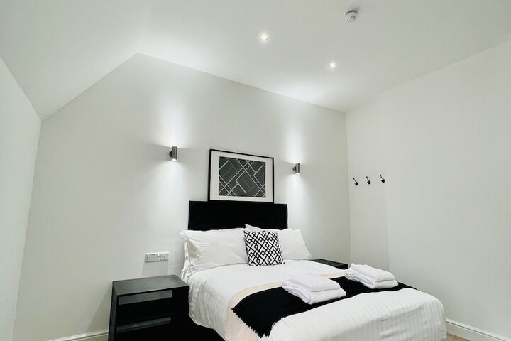 Room 3 of 26