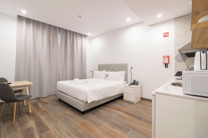 Room 21 of 49