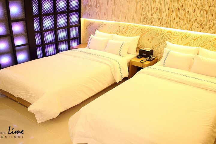 Room 11 of 46