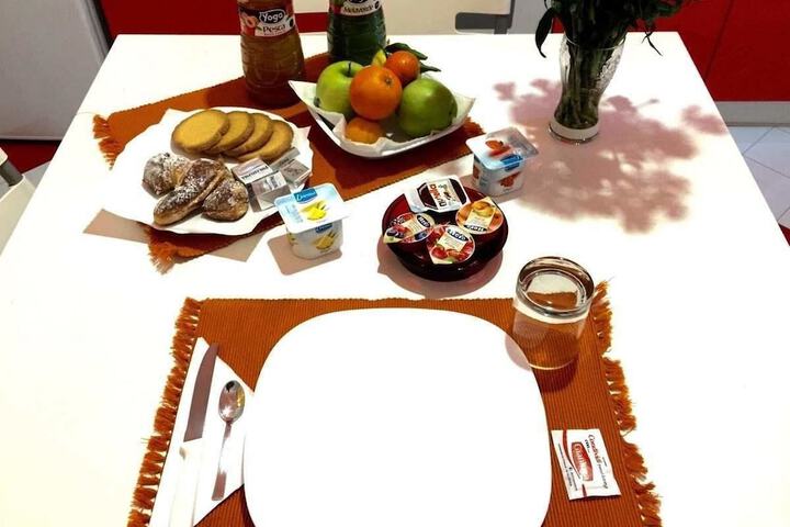 Breakfast/Coffee Service 24 of 27