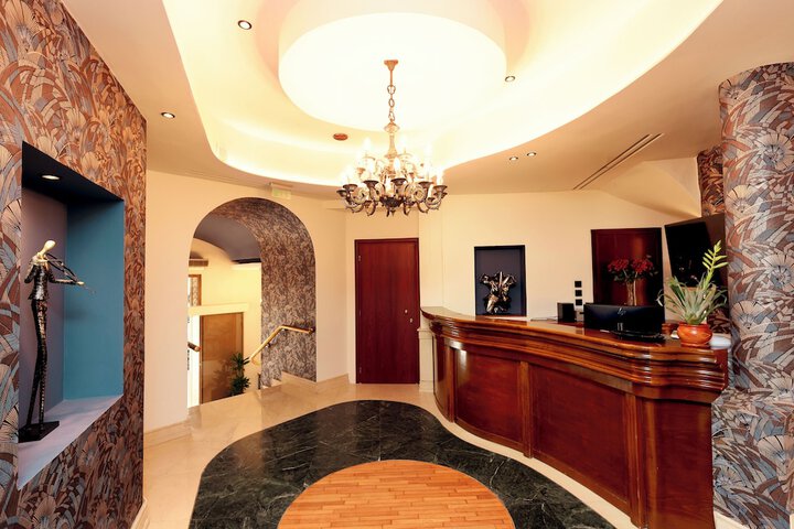 Hotel Interior 7 of 88