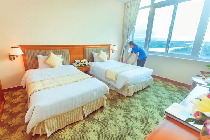Room 9 of 41
