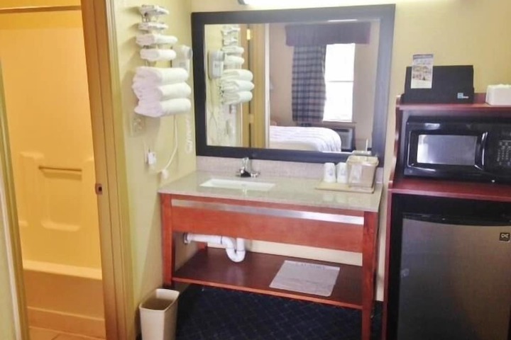 Room amenity