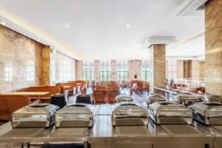 Vienna Hotel （Danzhou Baimajing Store）