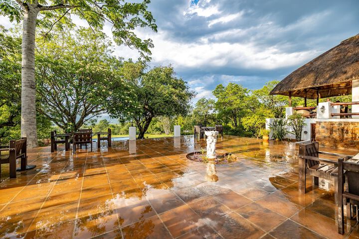 Terrace/Patio 132 of 135