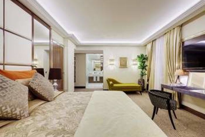 Room 45 of 90