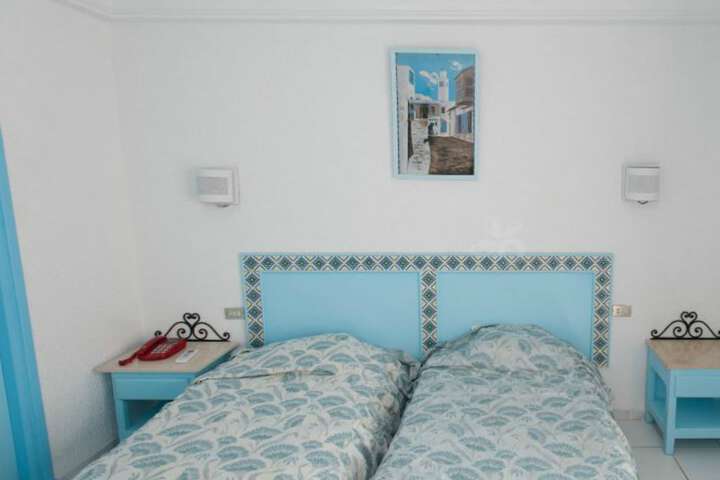 Room 15 of 60