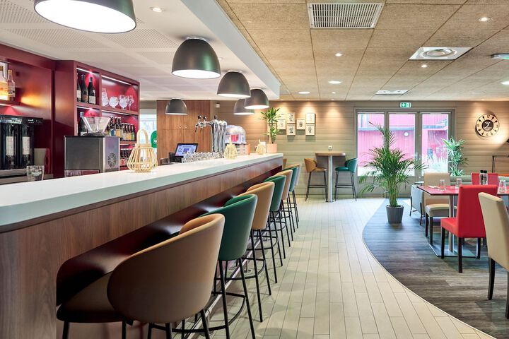 Dining Photos