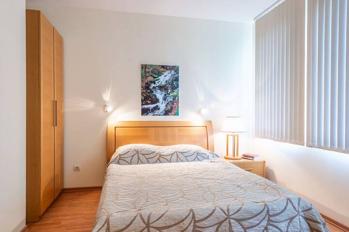 Room 90 of 209