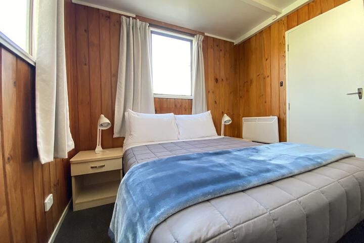 Room 10 of 83