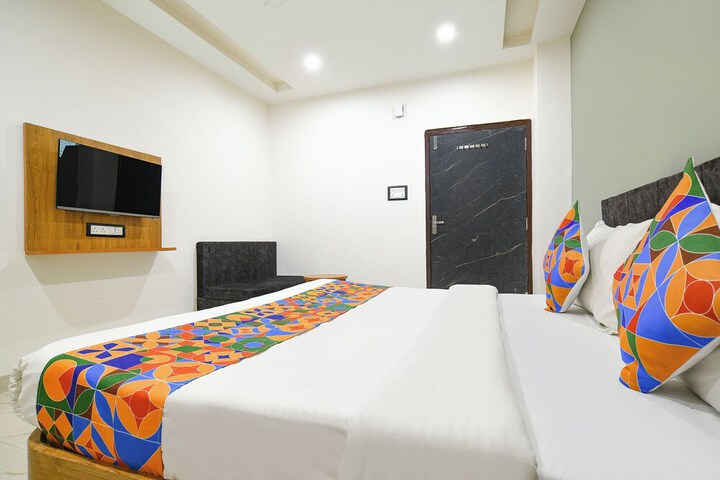 Room 21 of 29
