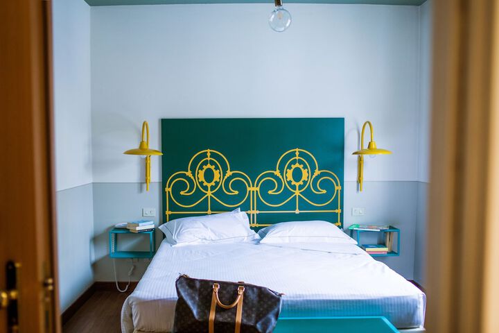 Room 16 of 43