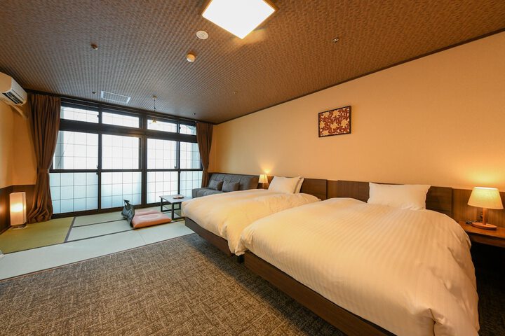 Room 5 of 44
