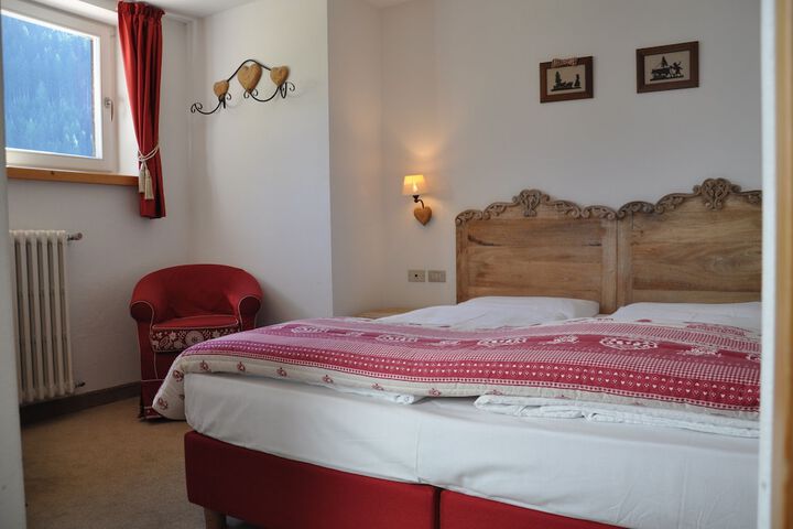 Room 5 of 45