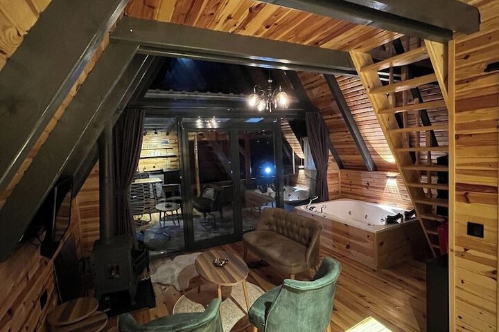 Room 8 of 42