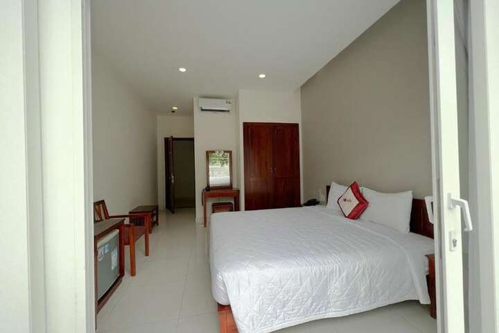 Room 6 of 42