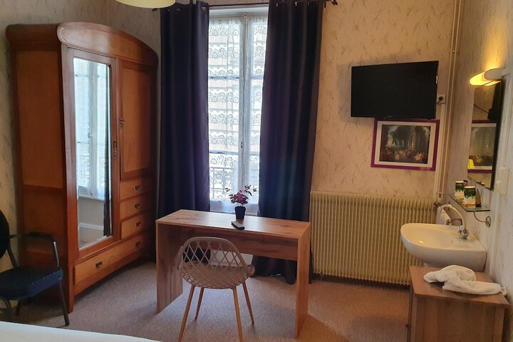 Room 19 of 52