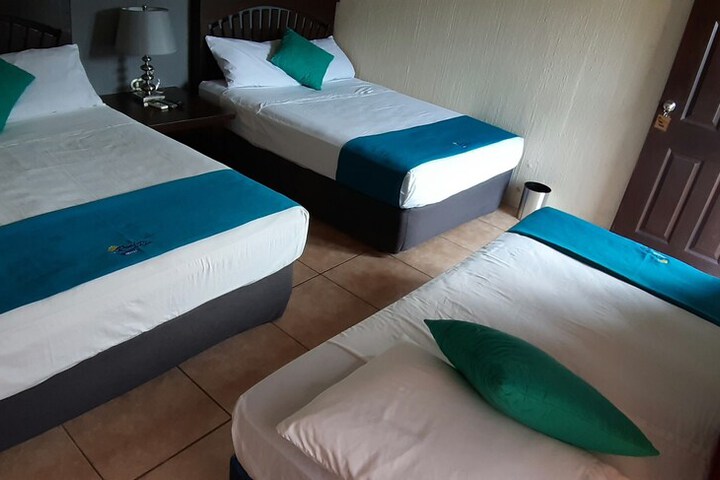 Room 6 of 19