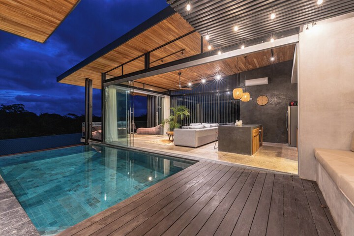 Pool 245 of 294