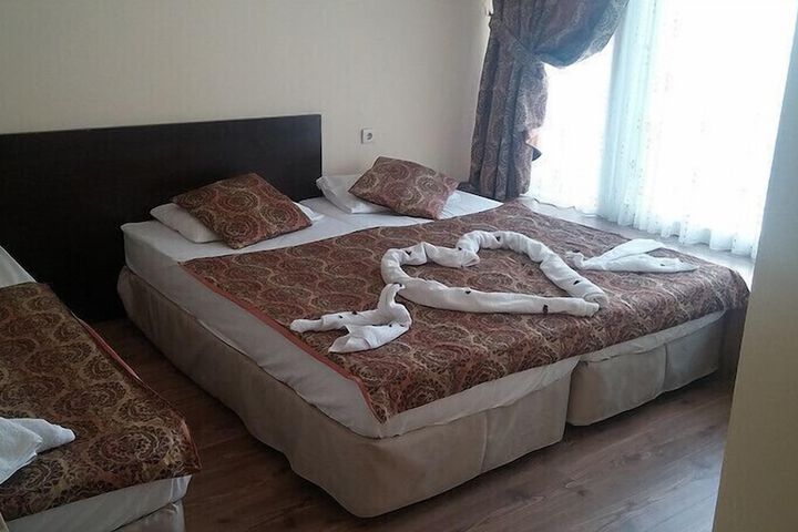 Room 5 of 17