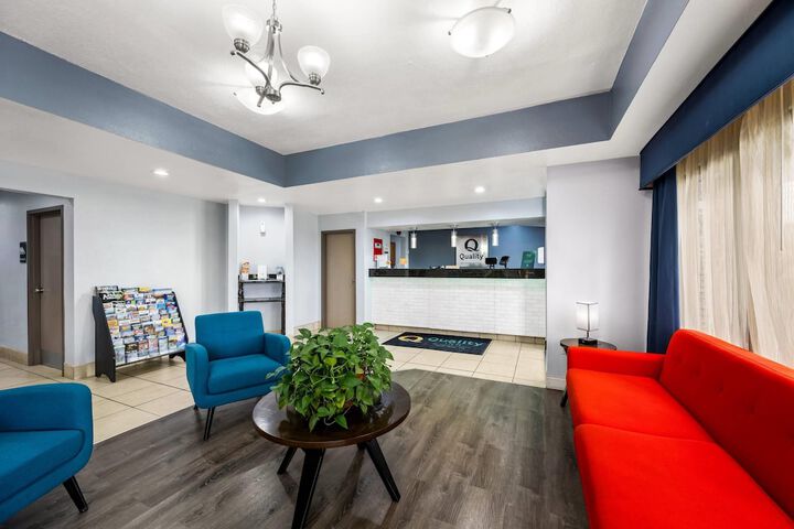 Hotel Interior 4 of 40