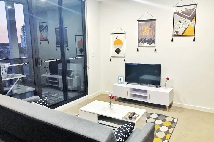 Room 2 of 19