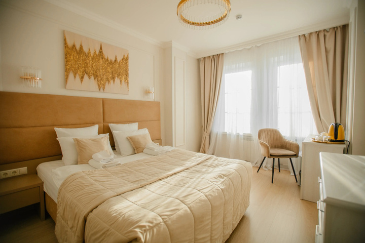 Room 6 of 7