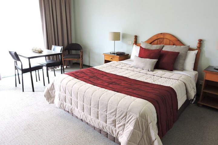 Room 7 of 30