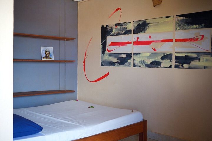 Room 4 of 13
