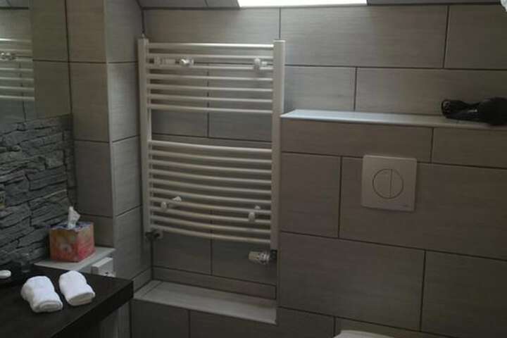 Room 15 of 23